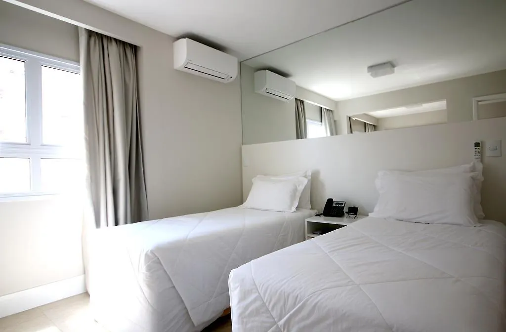 Ez Aclimacao Hotel São Paulo 4*,