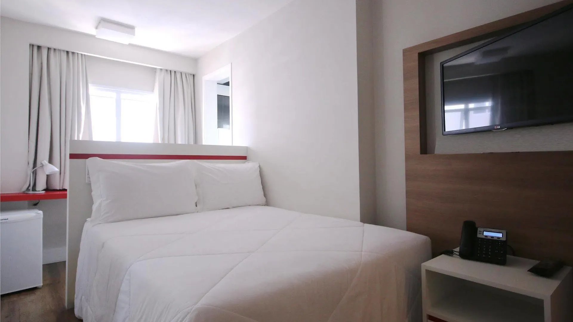 Ez Aclimacao Hotel São Paulo 4*,  Brazília